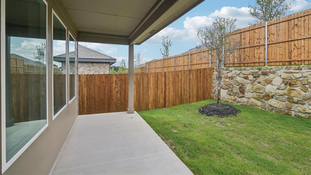 3408 Spur Run Property Photo 8