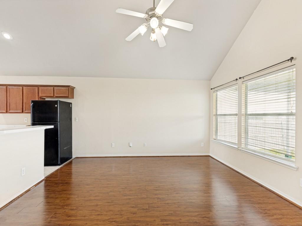 225 Charleston Drive Property Photo 8
