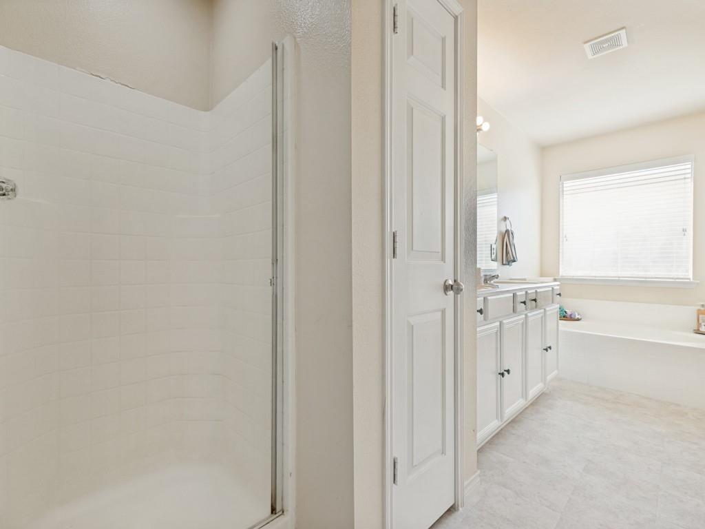 225 Charleston Drive Property Photo 18