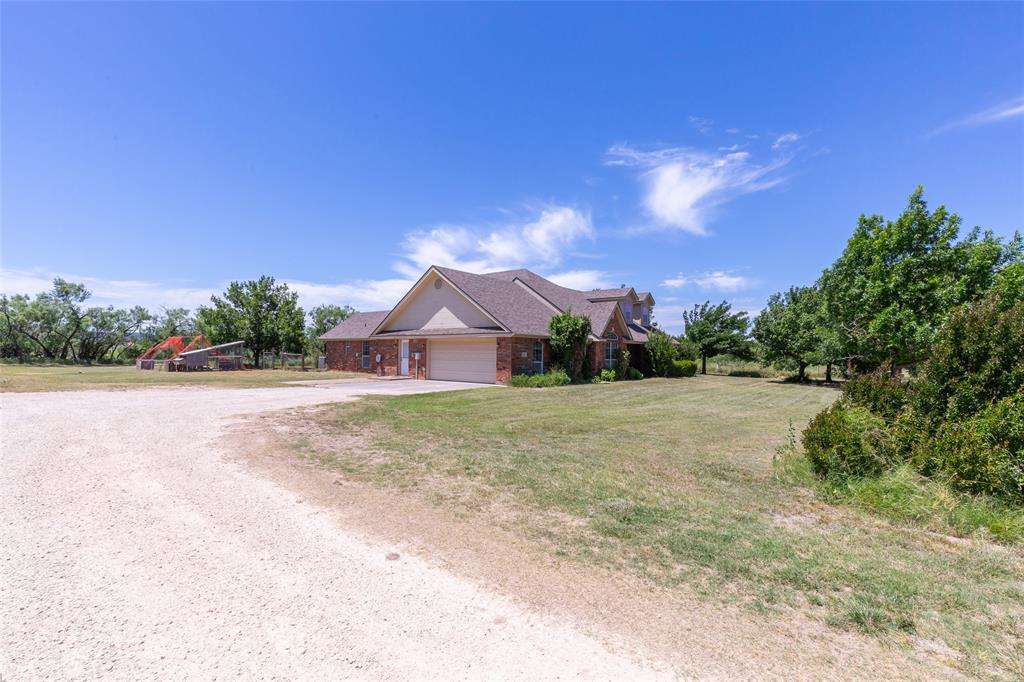 221 Codybug Road Property Photo 3