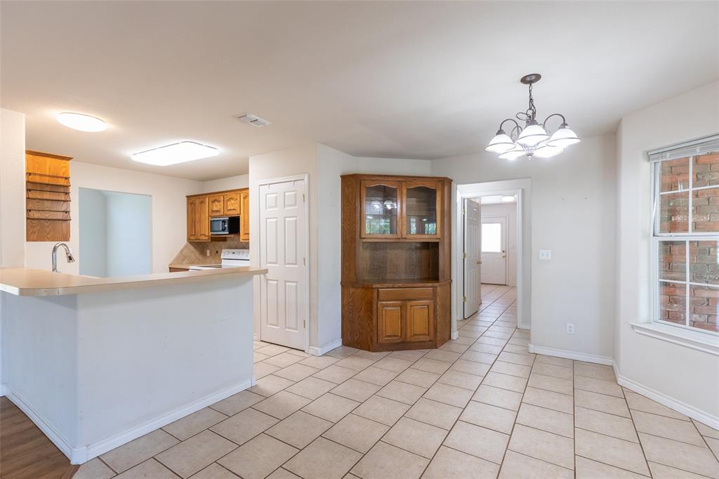 221 Codybug Road Property Photo 11