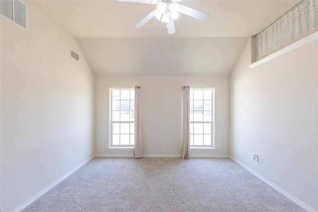 221 Codybug Road Property Photo 15