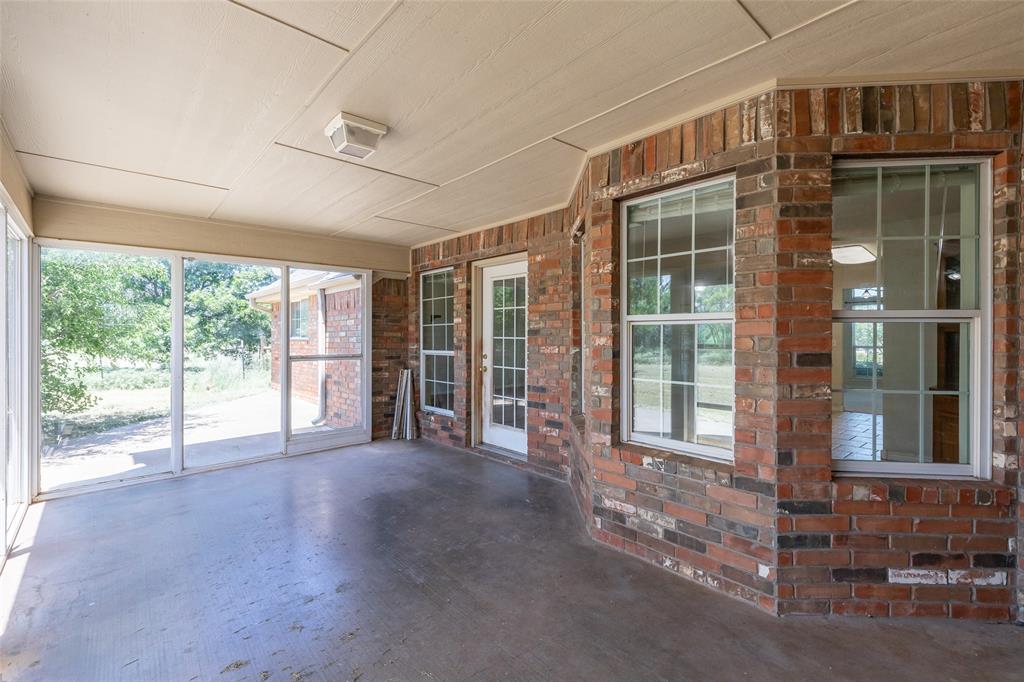 221 Codybug Road Property Photo 32