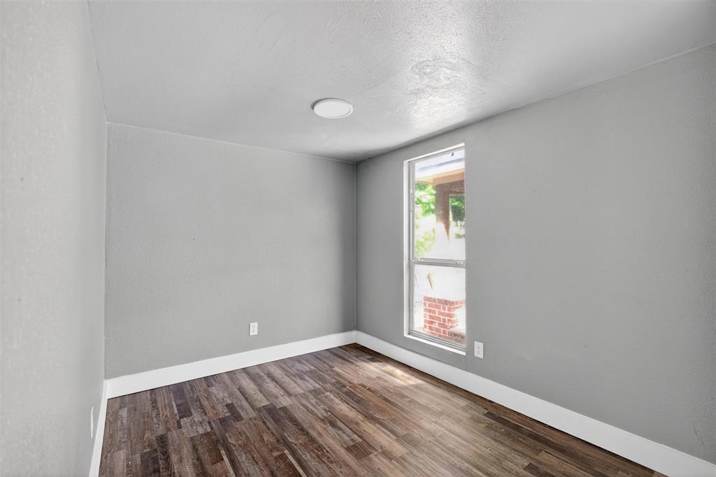 604 Graham Street Property Photo 12