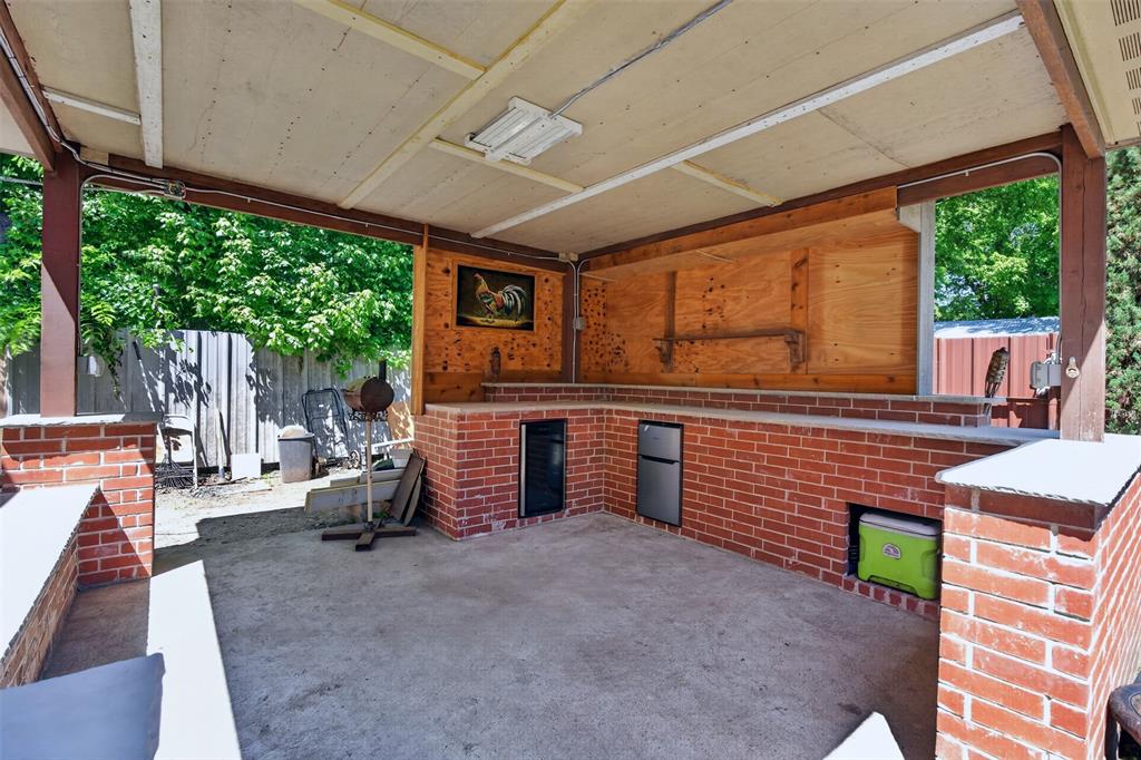 604 Graham Street Property Photo 30