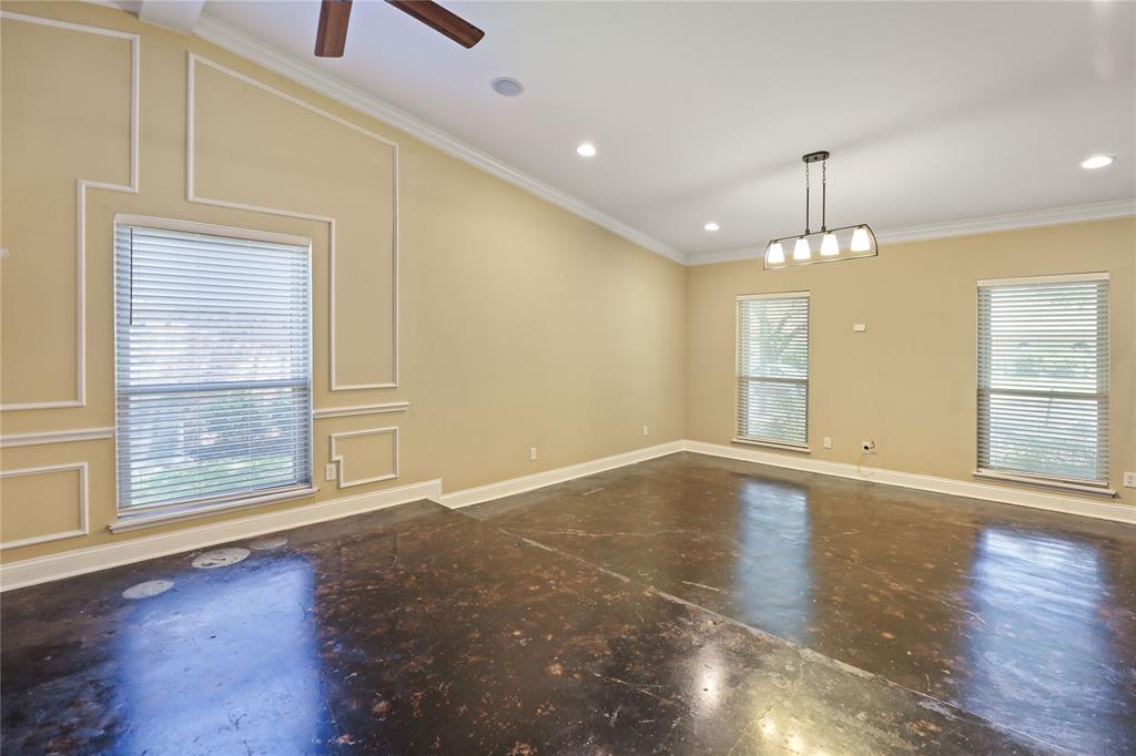 1113 Mossvine Drive Property Photo 4