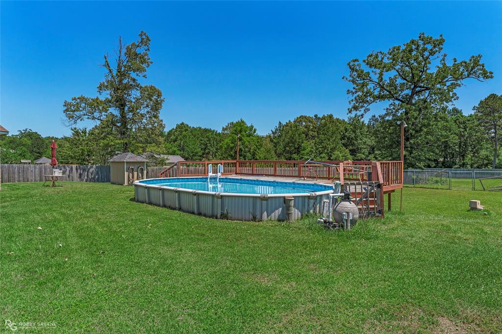 5605 Winder Circle Property Photo 2