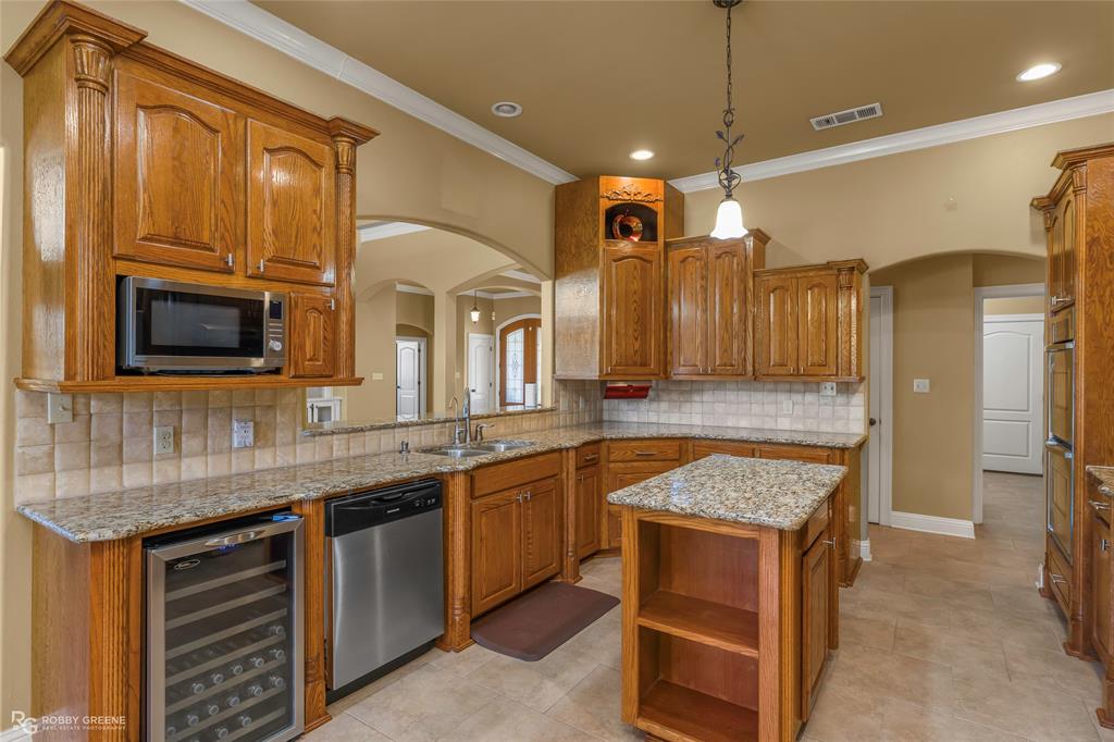 5605 Winder Circle Property Photo 9