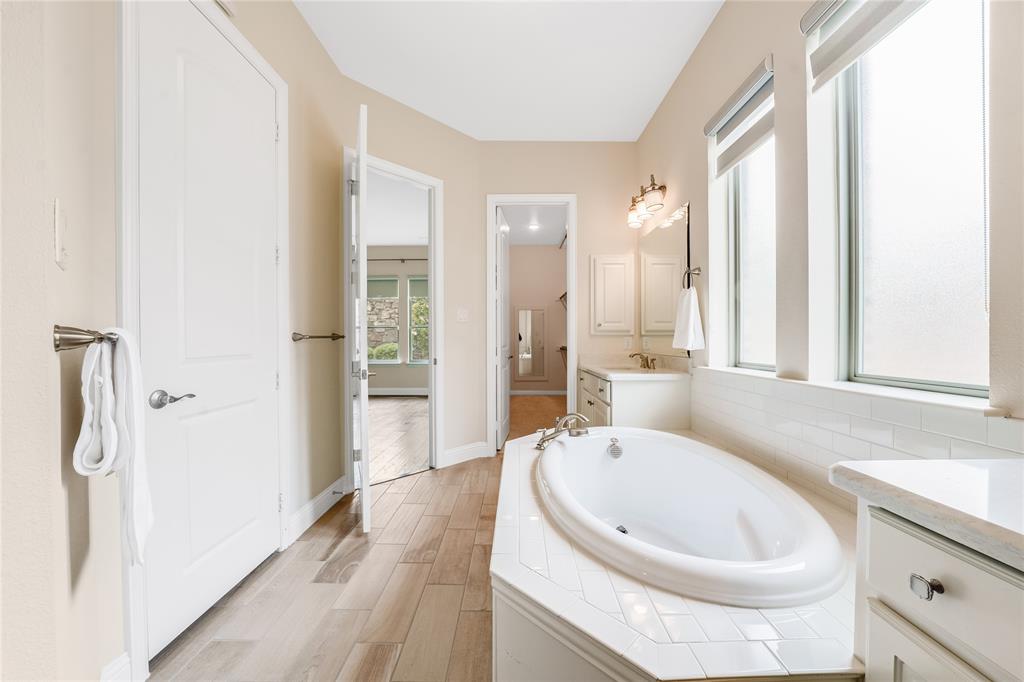 2712 Cross Oak Place Property Photo 17