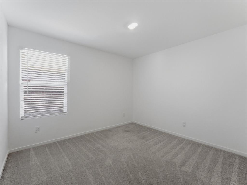 4952 Stonebridge Drive Property Photo 7