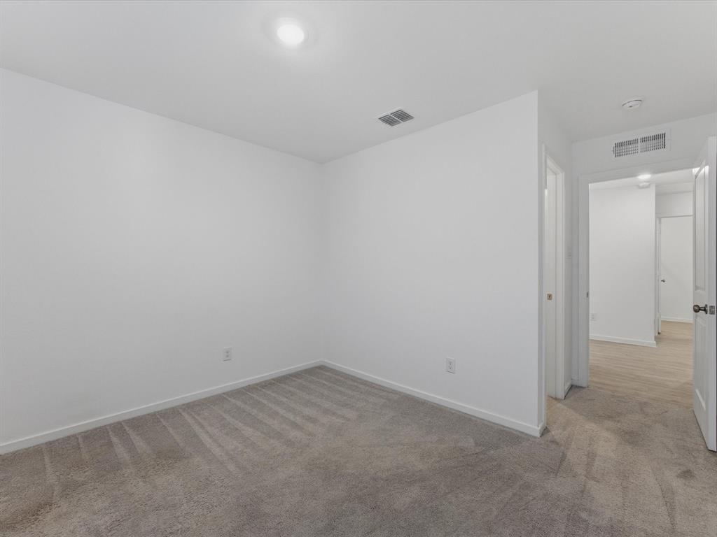 4952 Stonebridge Drive Property Photo 8