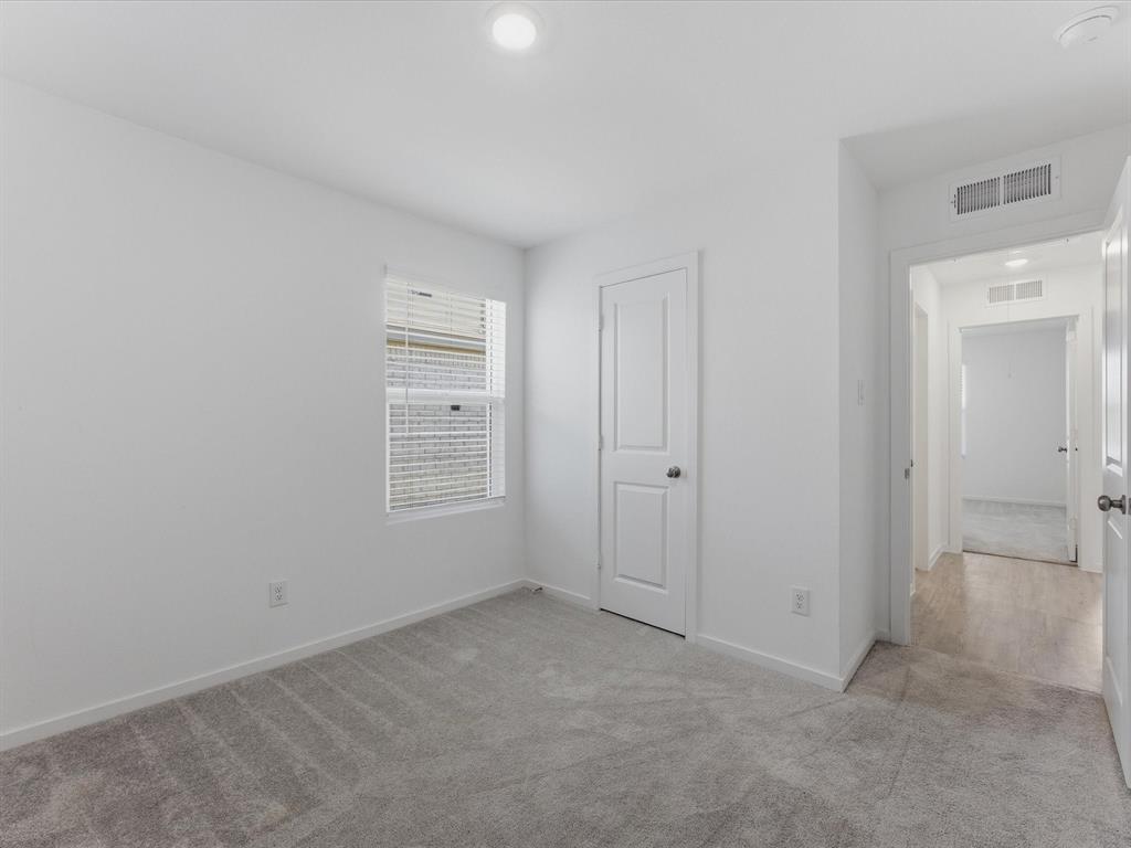 4952 Stonebridge Drive Property Photo 11