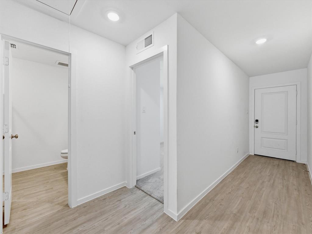 4952 Stonebridge Drive Property Photo 17