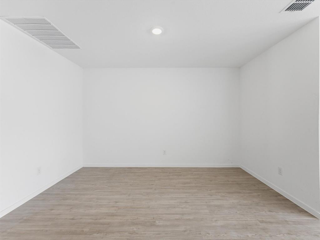 4952 Stonebridge Drive Property Photo 18