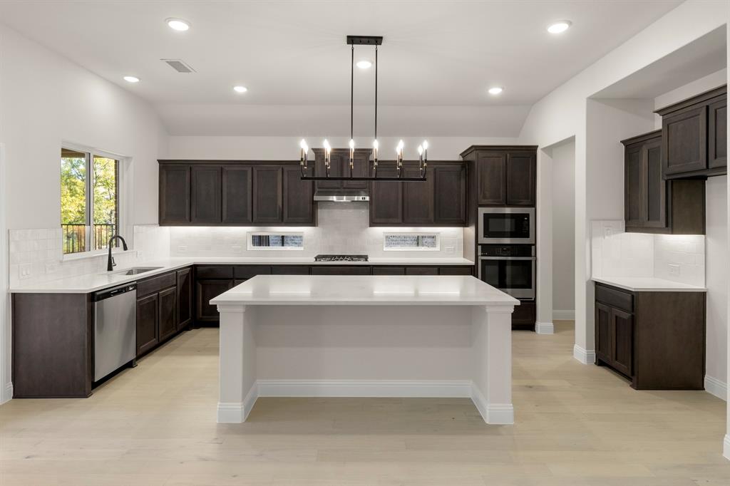 502 Shadow Ridge Road Property Photo 8