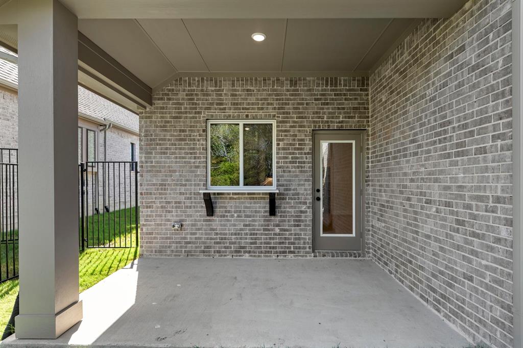 502 Shadow Ridge Road Property Photo 33