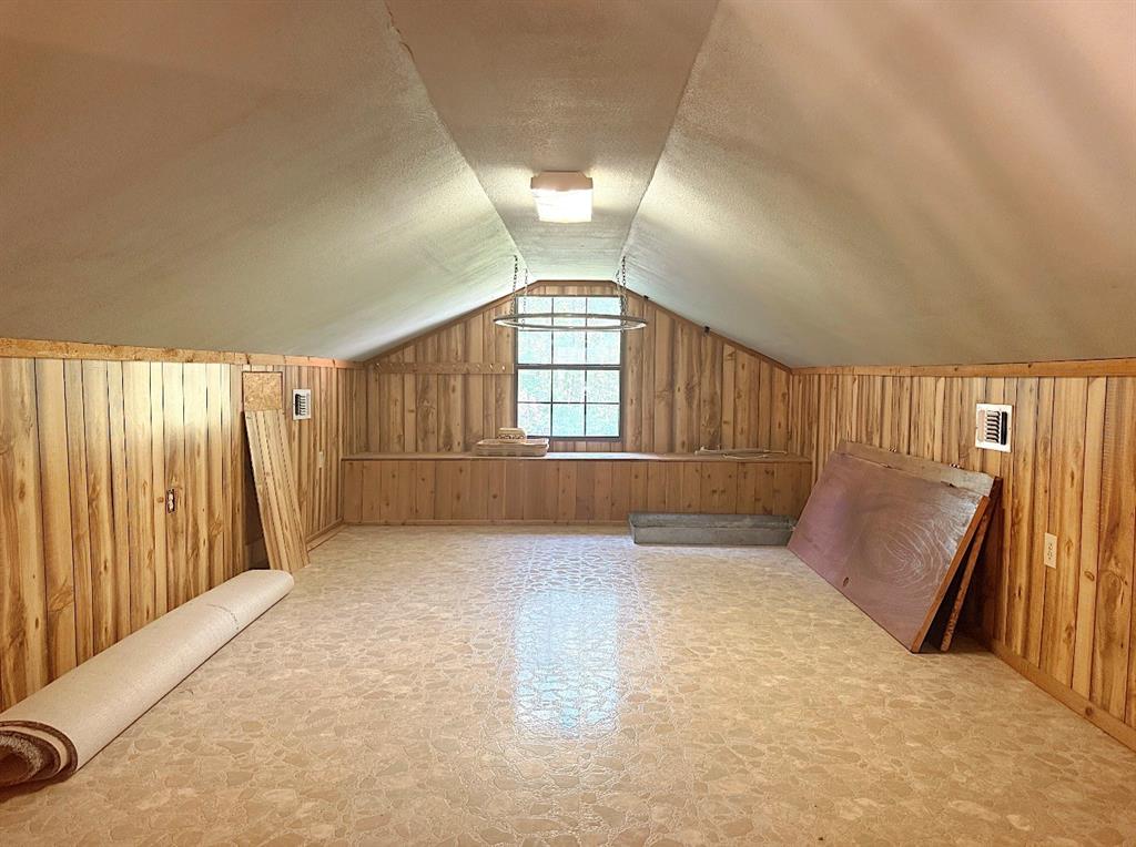 210 Whispering Pines Trail Property Photo 15