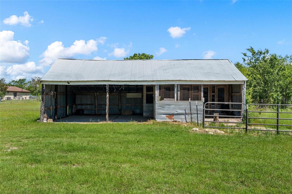 154 Longhorn Parkway Property Photo 35