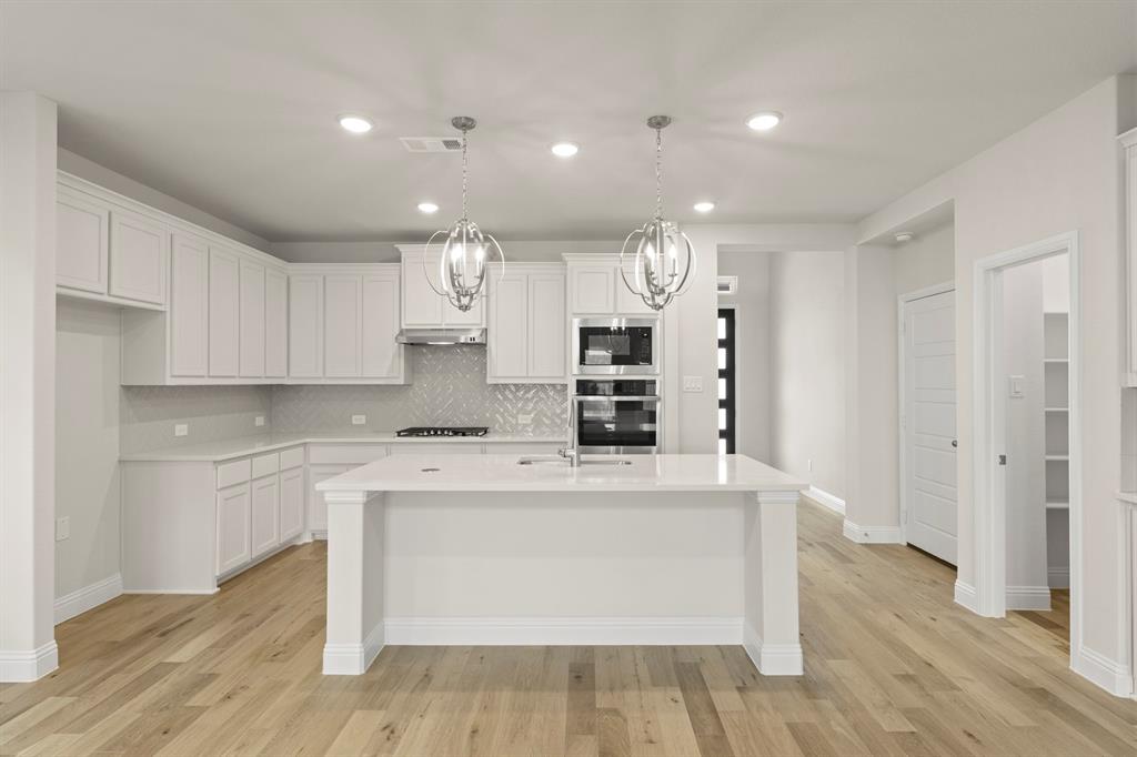 14506 Herschel Street Property Photo 6