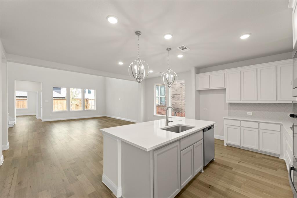 14506 Herschel Street Property Photo 8