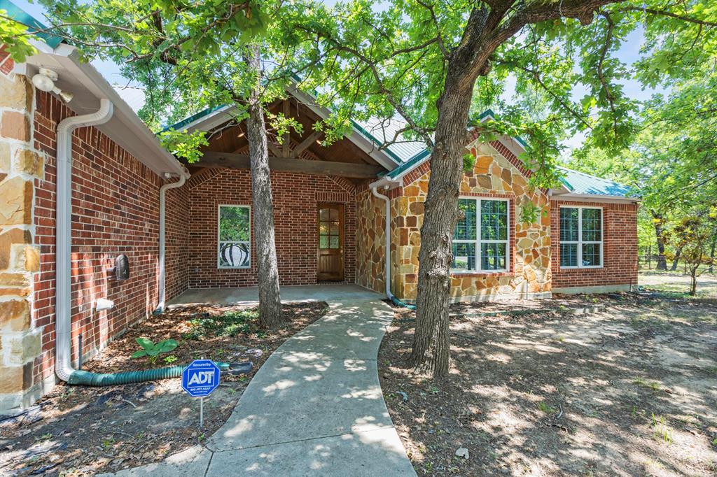 6373 Hidden Oaks Drive Property Photo 2