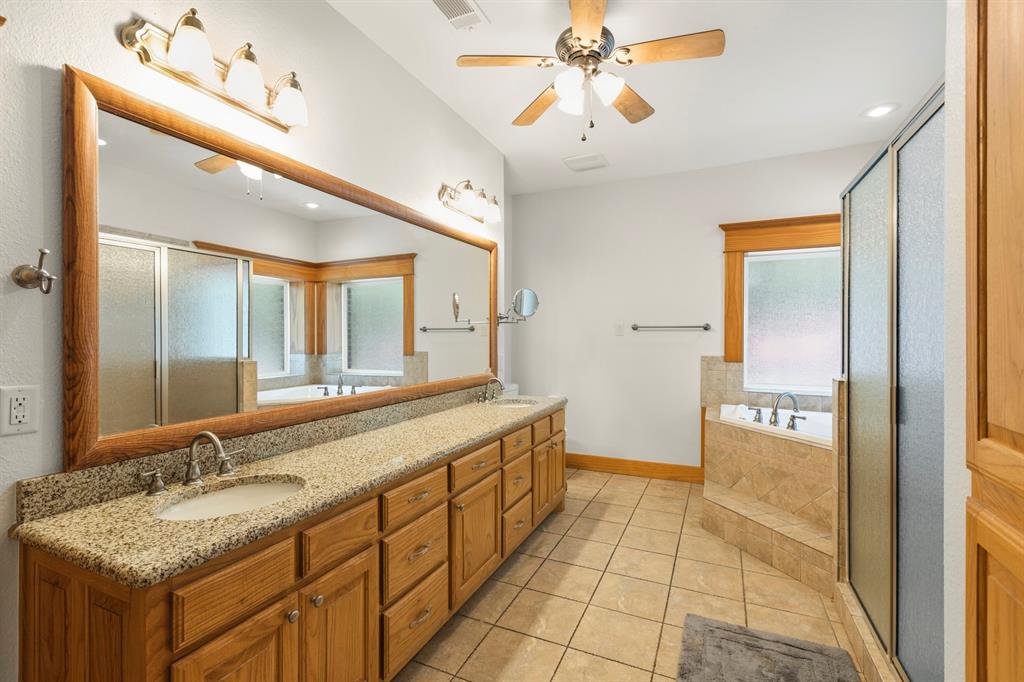 6373 Hidden Oaks Drive Property Photo 22