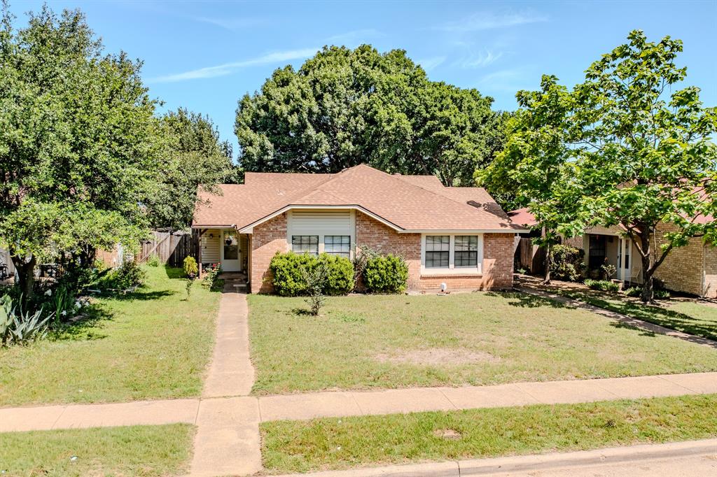 7105 Pineberry Road Property Photo 1