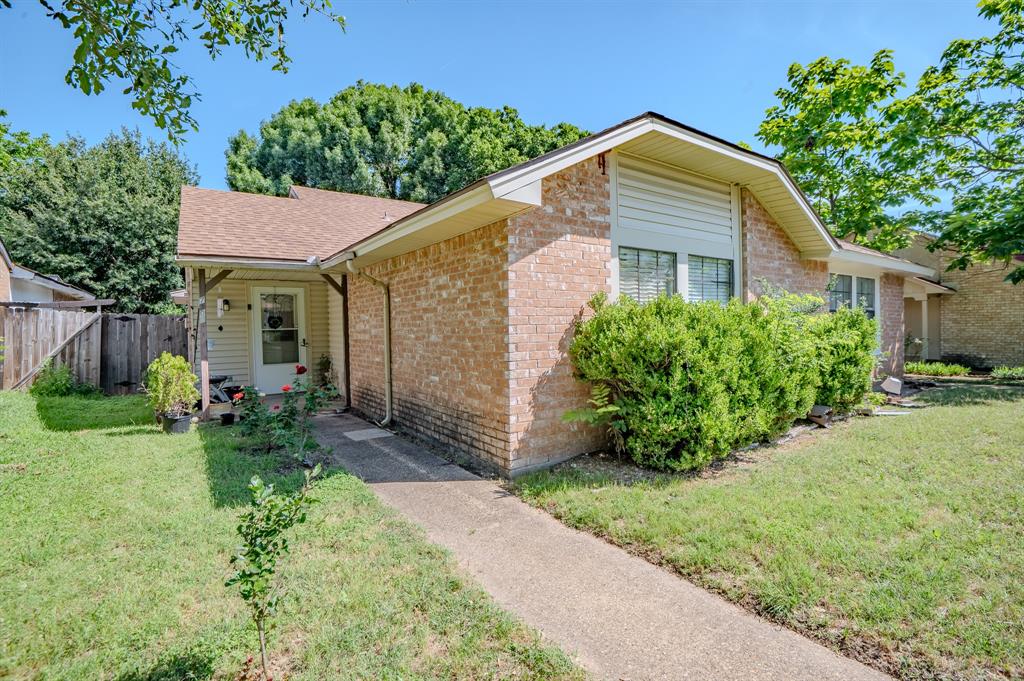 7105 Pineberry Road Property Photo 1