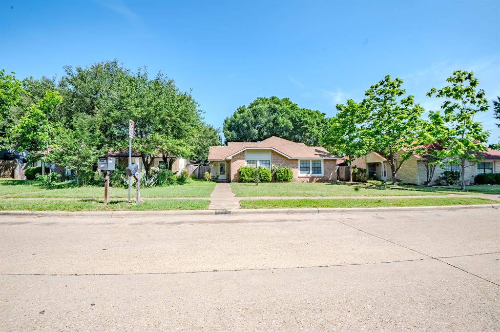 7105 Pineberry Road Property Photo 5