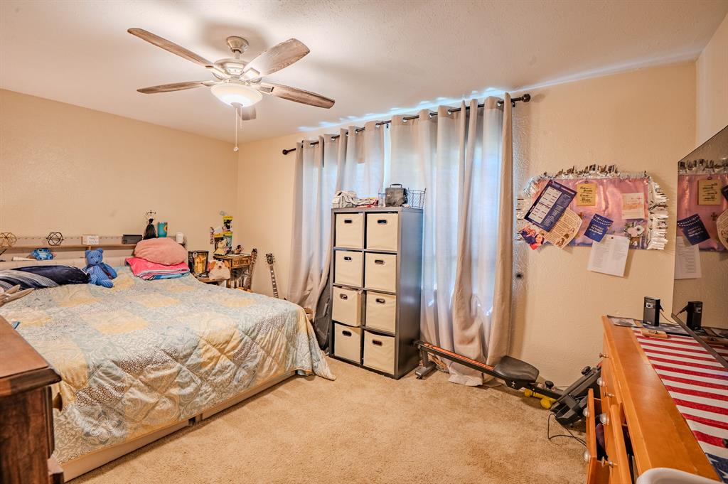 7105 Pineberry Road Property Photo 14