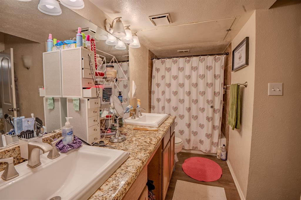 7105 Pineberry Road Property Photo 17