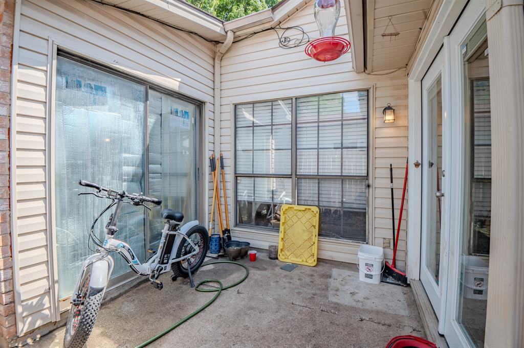 7105 Pineberry Road Property Photo 23