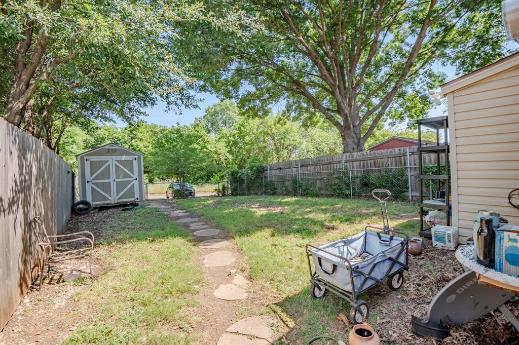 7105 Pineberry Road Property Photo 24