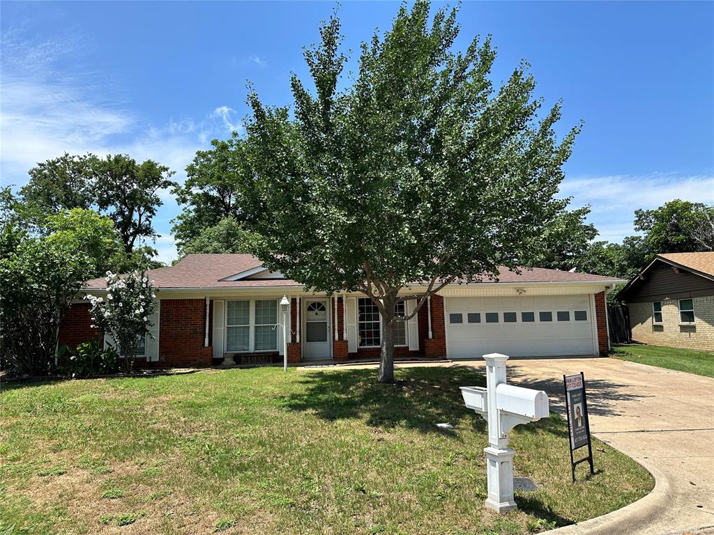 2108 Lejuan Court Property Photo 1