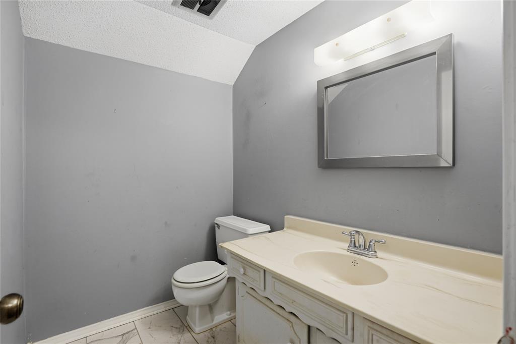 1726 Venetian Circle Property Photo 9