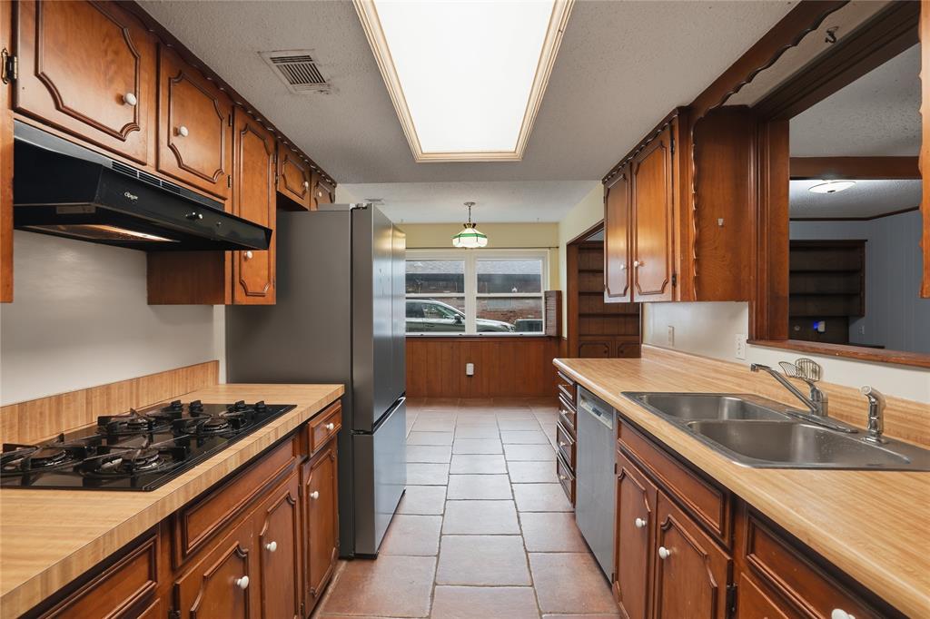 1726 Venetian Circle Property Photo 25