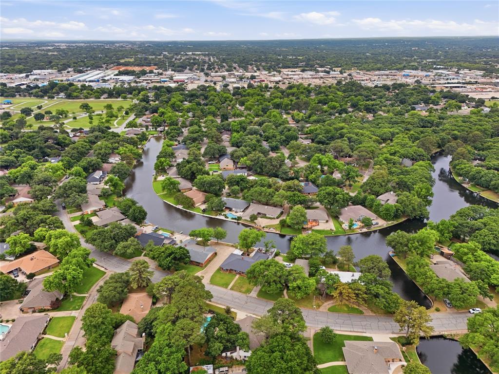 1726 Venetian Circle Property Photo 38
