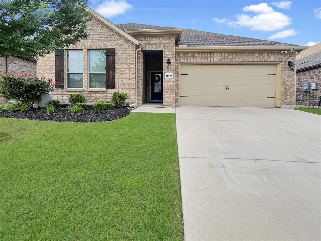 11229 Yellow Rose Way Property Photo 1