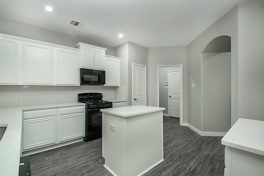 1104 Bexar Avenue Property Photo 9