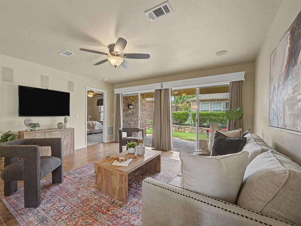7975 Estancia Drive Property Photo 1