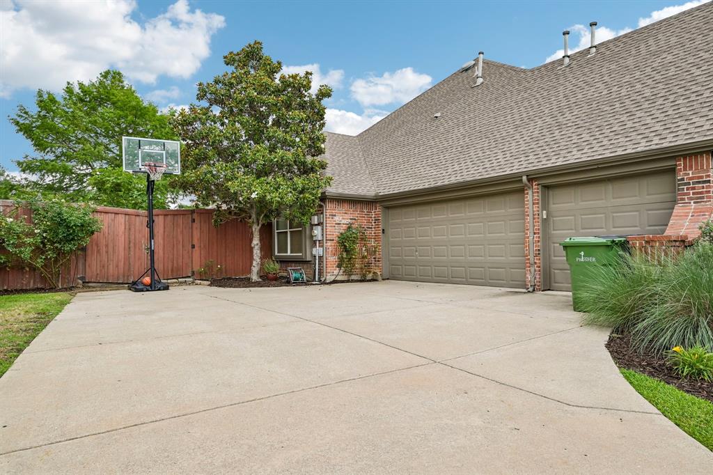 801 Willowmist Drive Property Photo 32