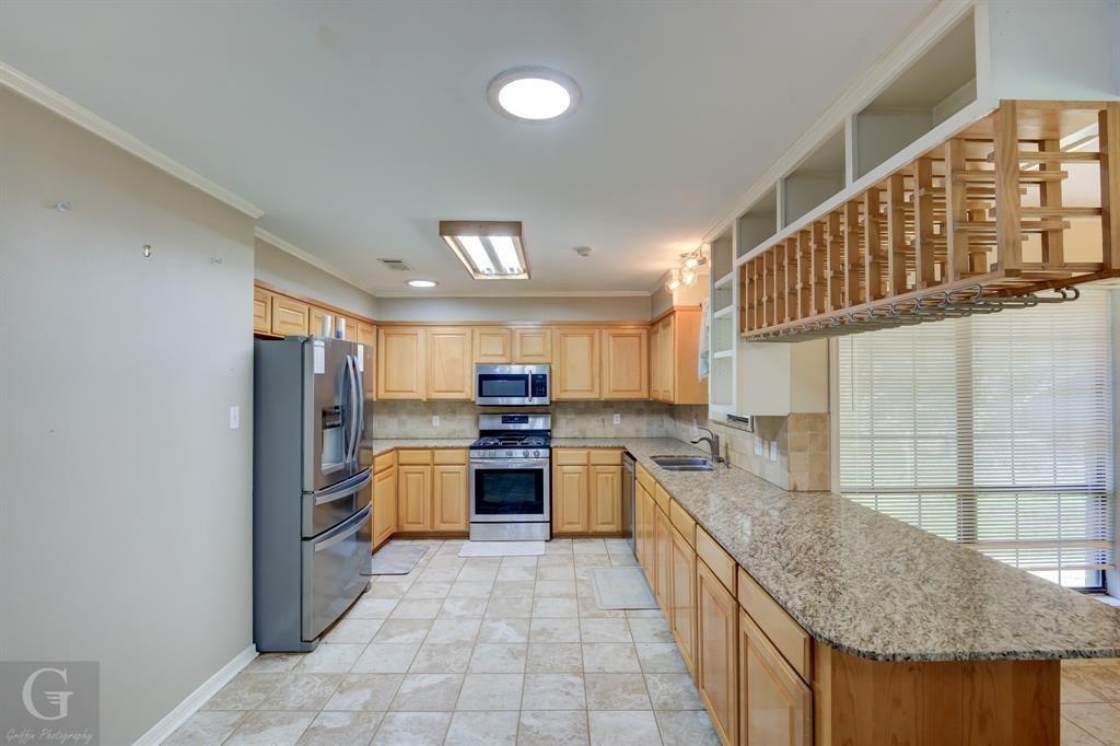 7410 Flatwood Drive Property Photo 6