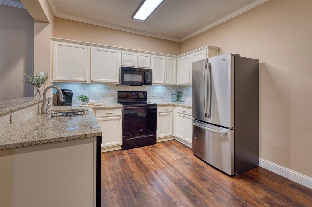 4857 Stone Gate Trail Property Photo 9