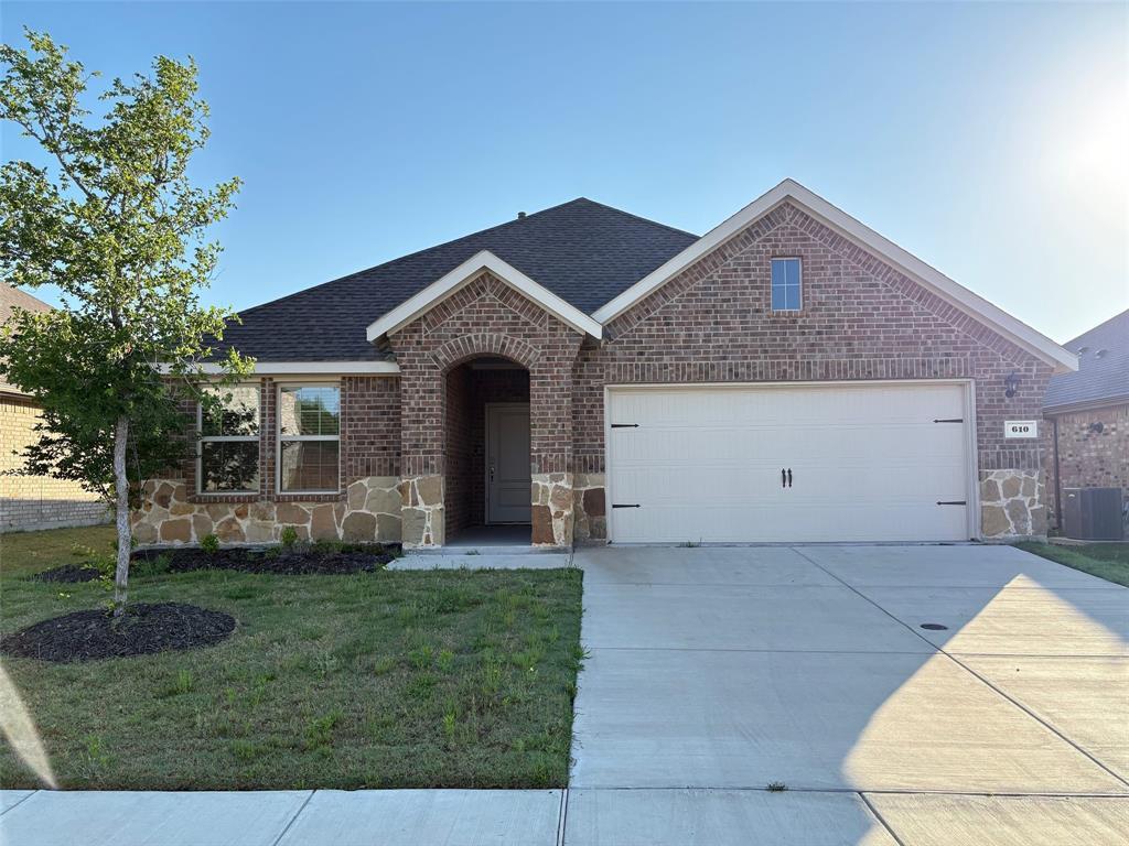 610 Union Drive Property Photo 1
