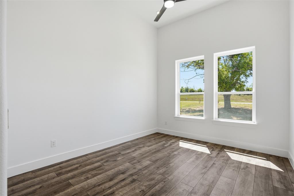 2304 Candlestick Drive Property Photo 5
