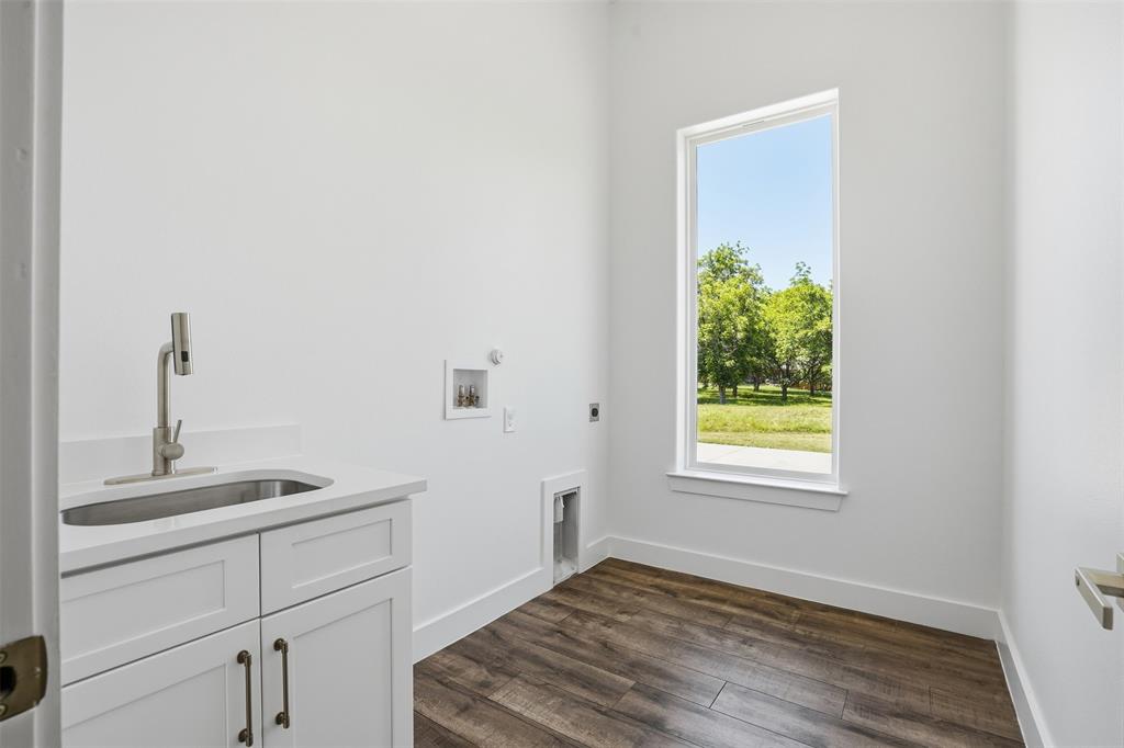 2304 Candlestick Drive Property Photo 16