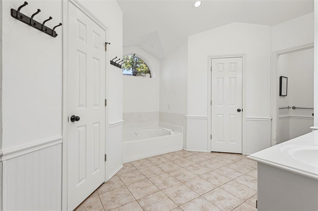 5303 Tioga Court Property Photo 11