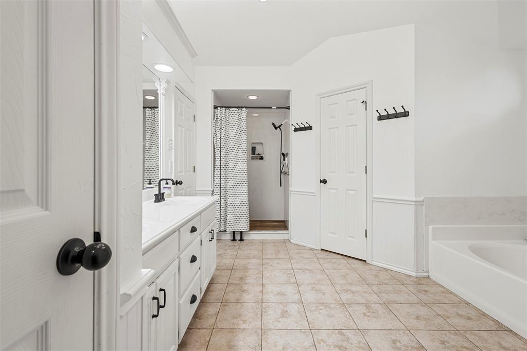 5303 Tioga Court Property Photo 13