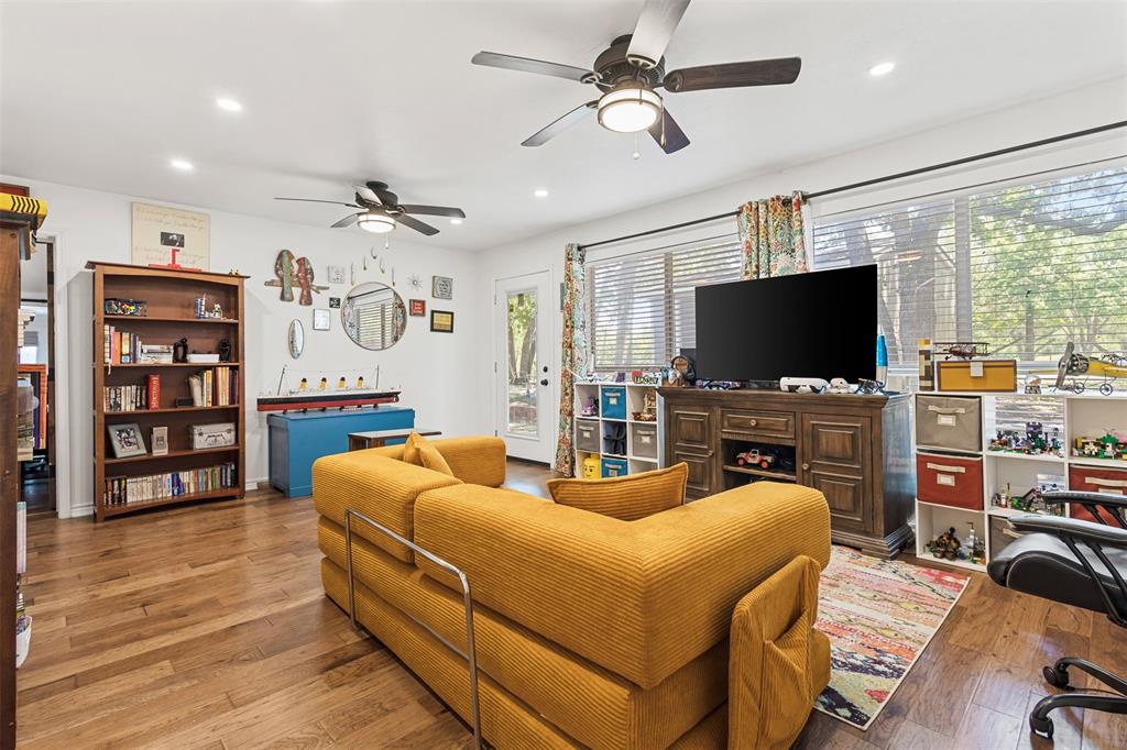 5303 Tioga Court Property Photo 15