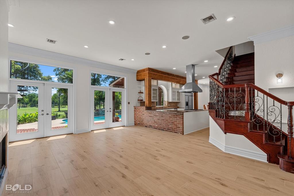 11040 Belle Rose Circle Property Photo 3